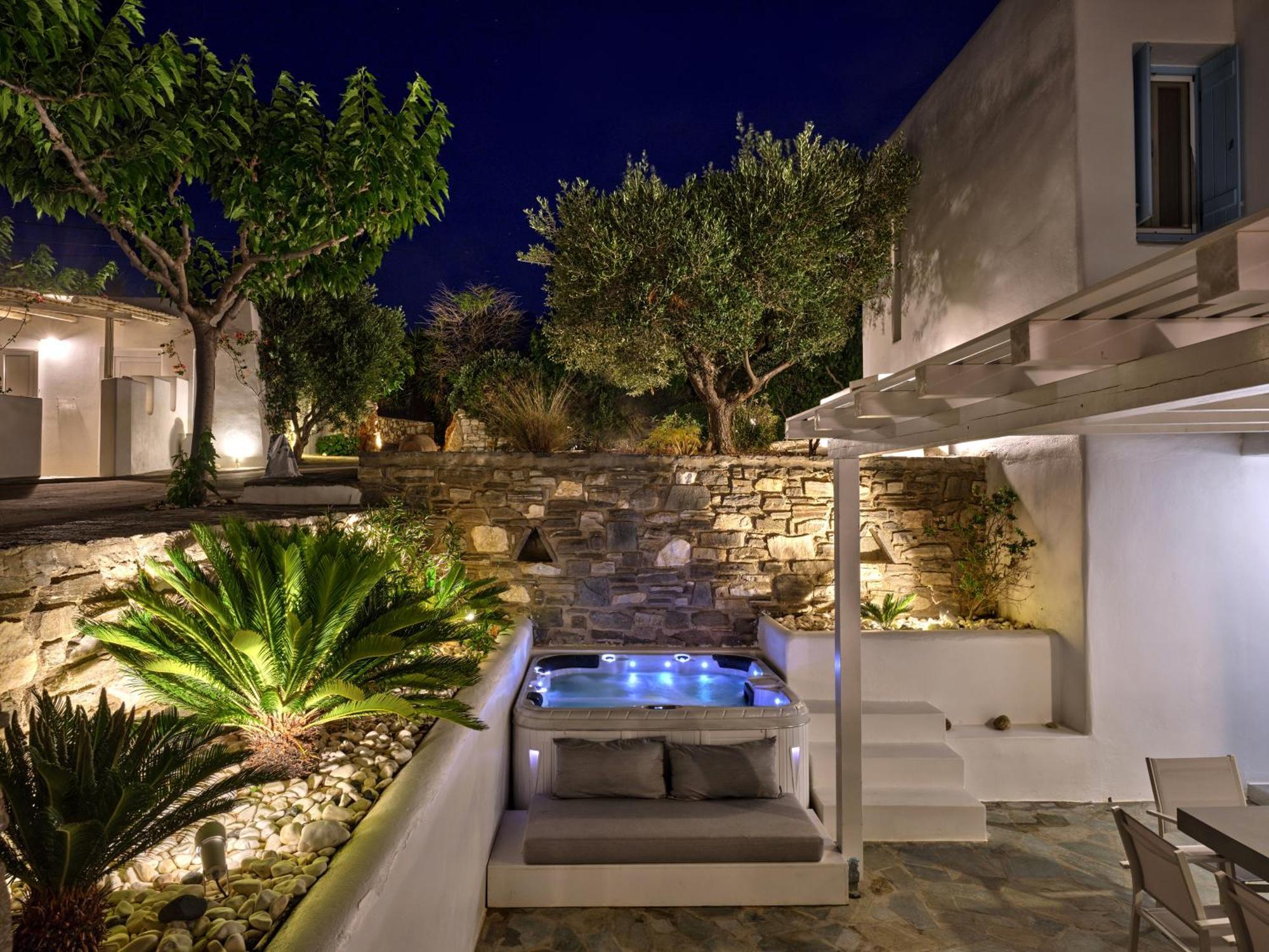 Three-Bedroom Villa Garden View