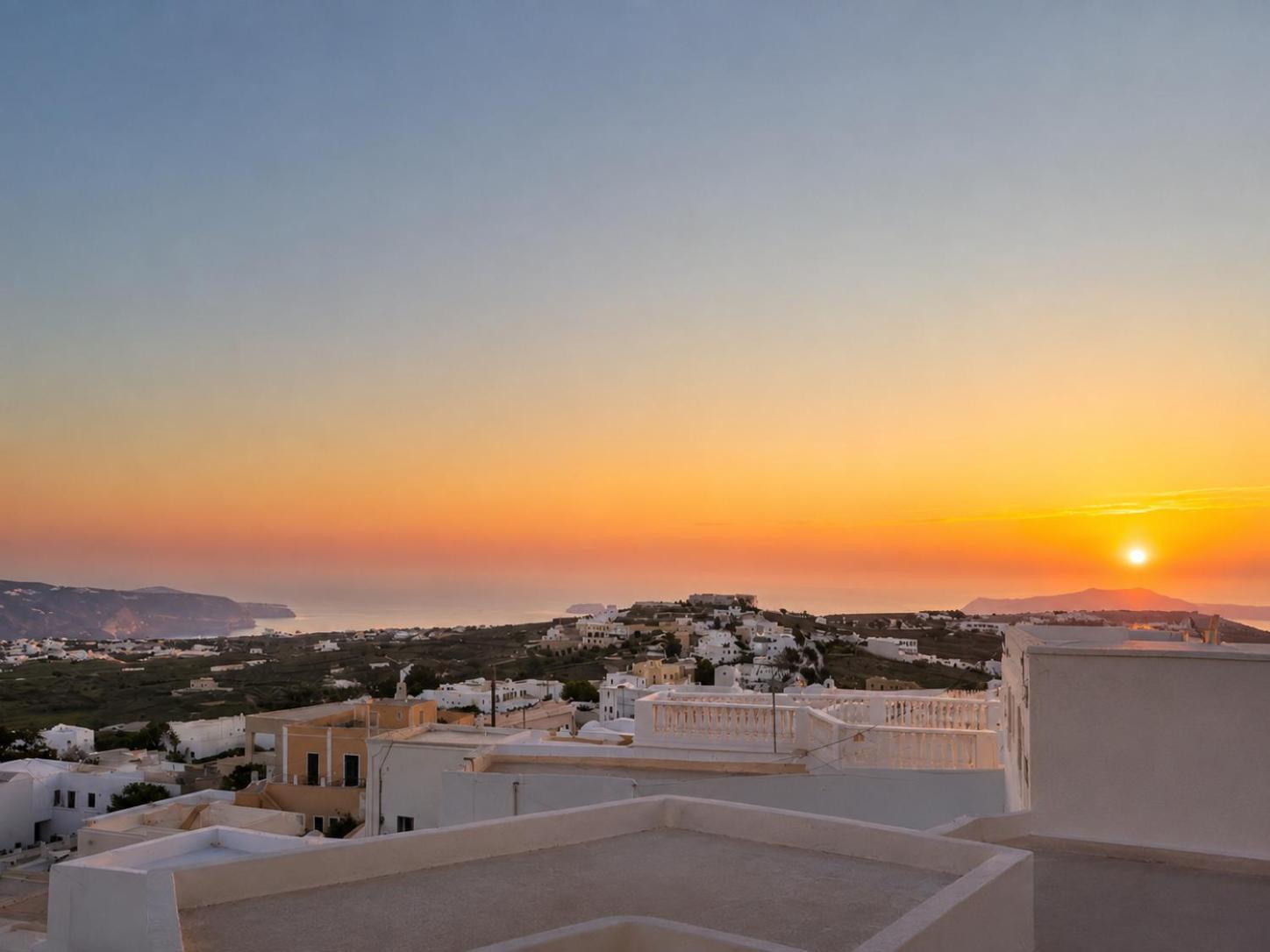 Split Level Two Bedroom Villa Hot Tub Sea View