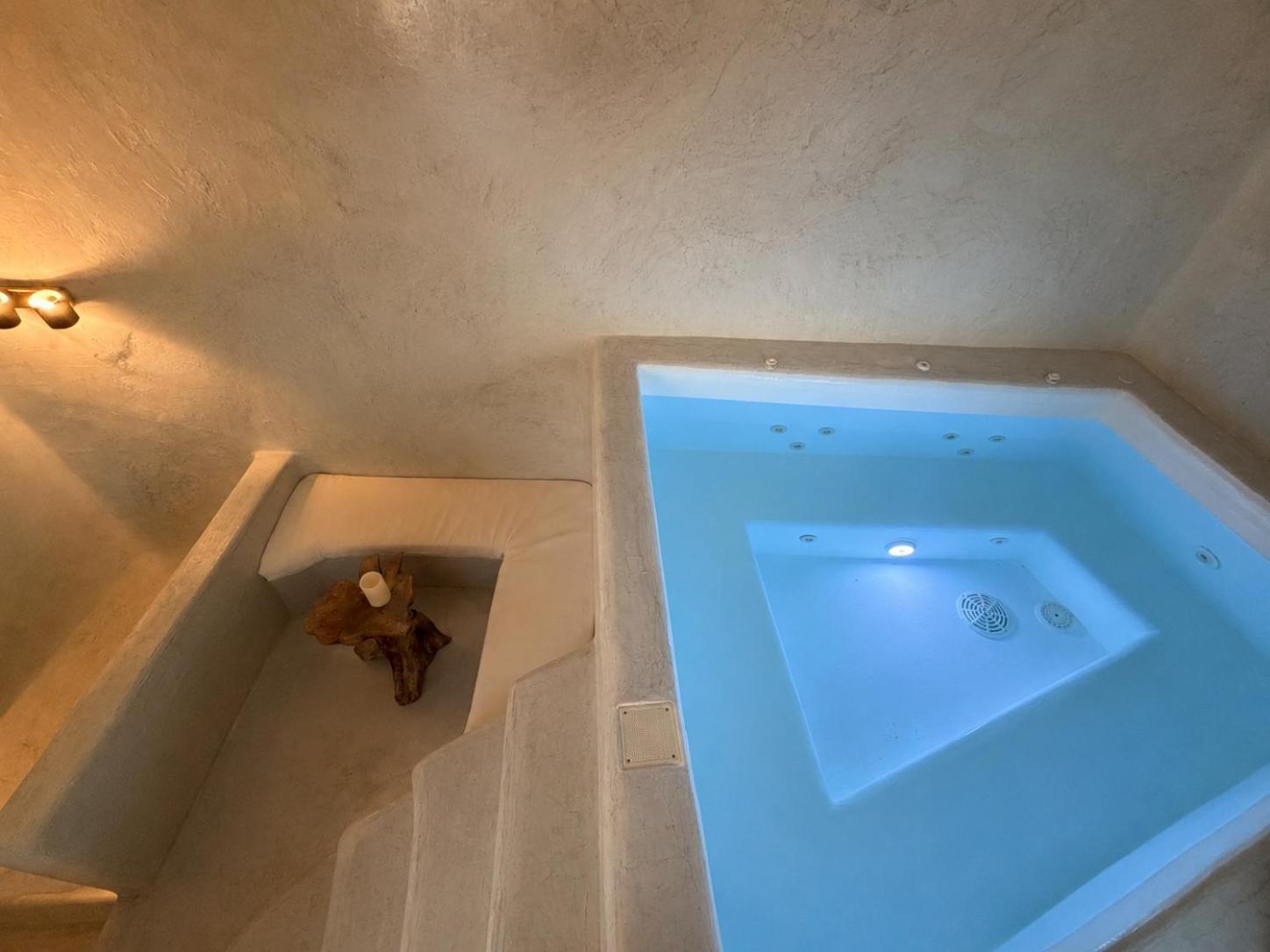 Split Level Two Bedroom Villa Hot Tub Sea View