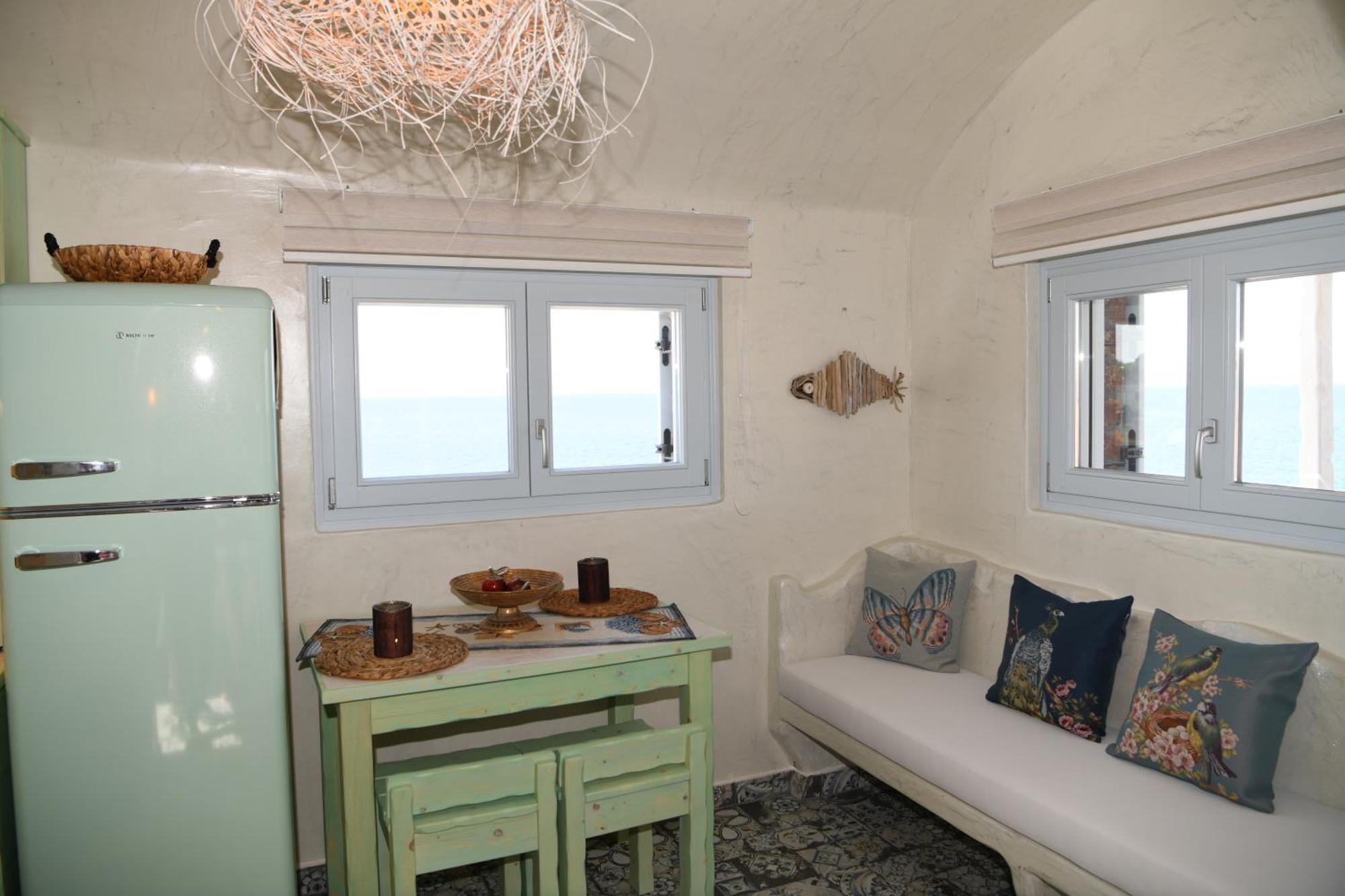 Luxury Seaside Suite Sea View Outdoor Jetted Tub