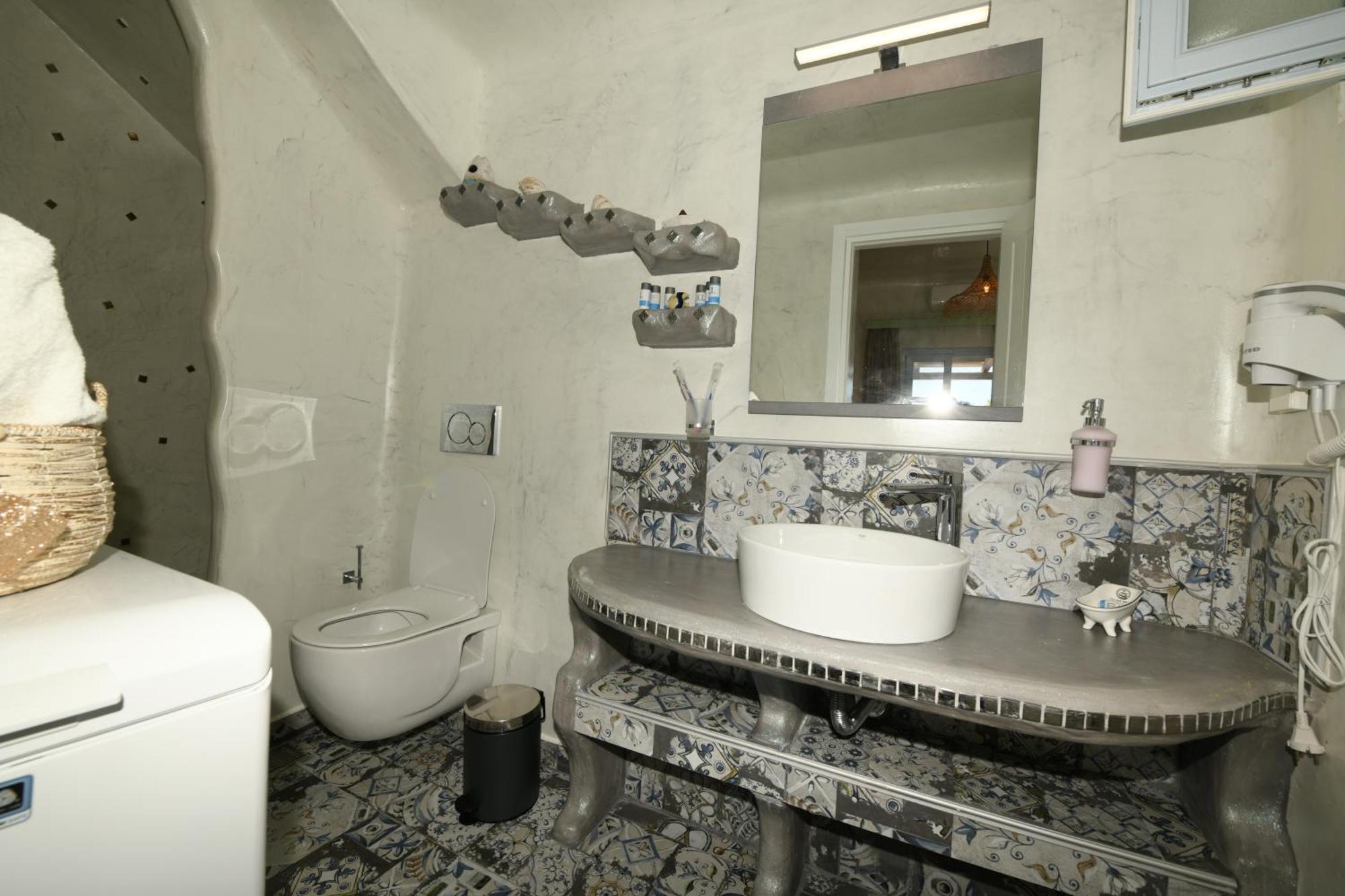 Luxury Seaside Suite Sea View Outdoor Jetted Tub