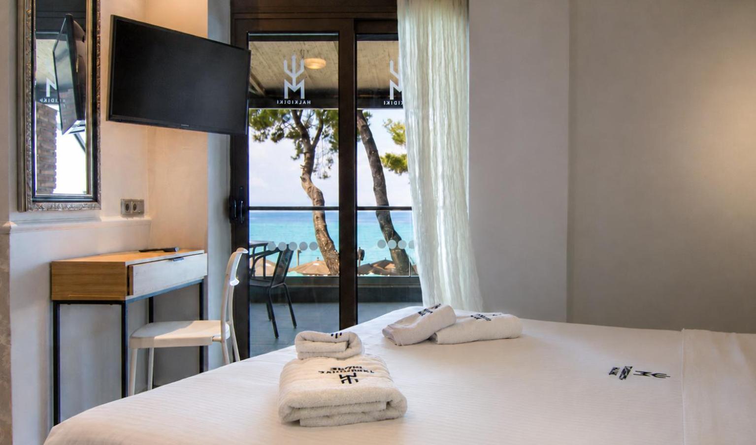Deluxe Double Room Side Sea View