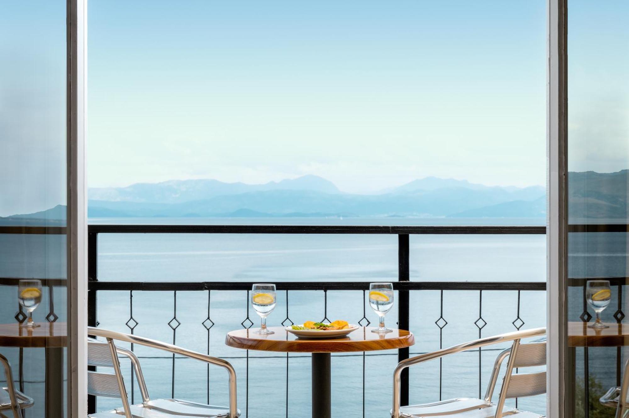 Twin Comfort Side Sea View