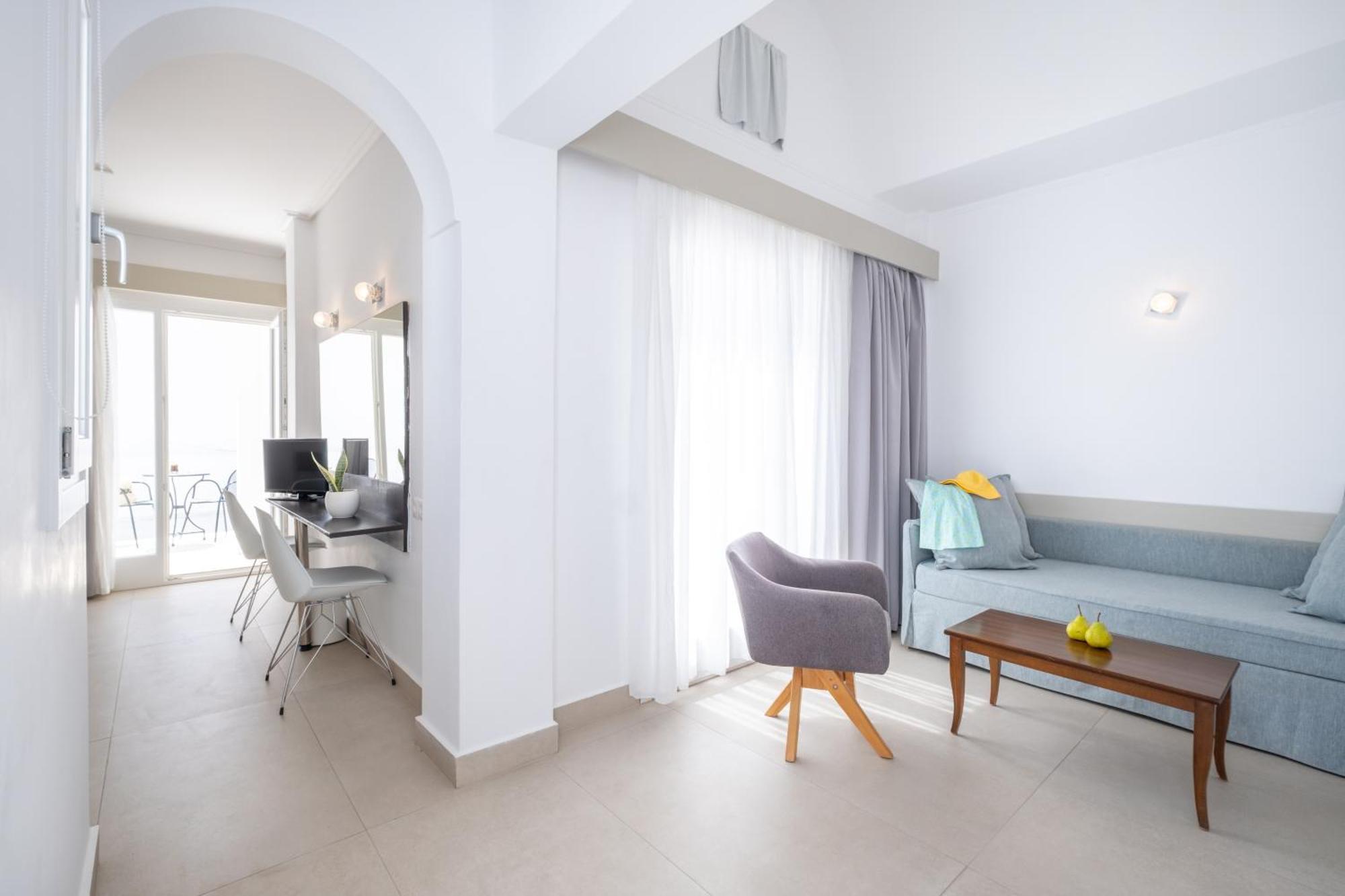 Triple Room Courtyard View