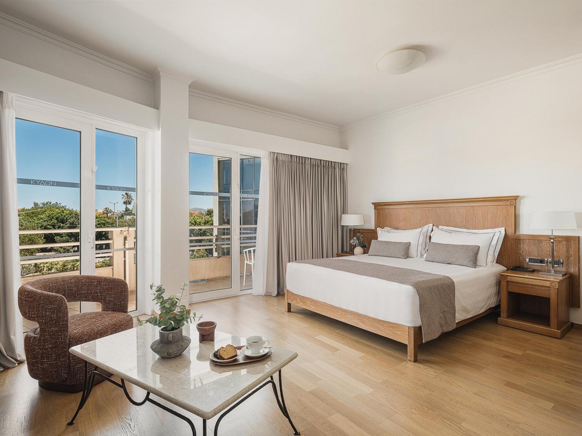 Junior Suite Square View