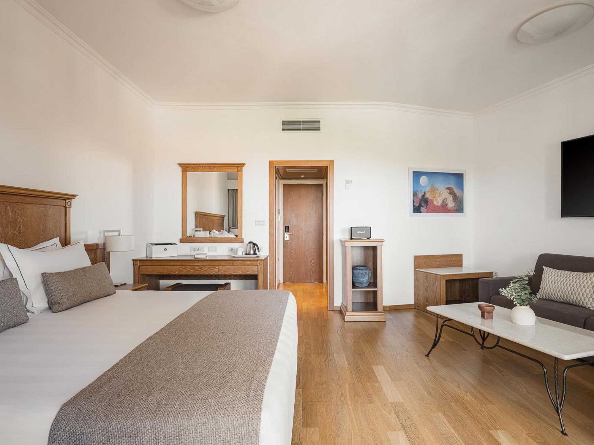 Junior Suite Old Town View