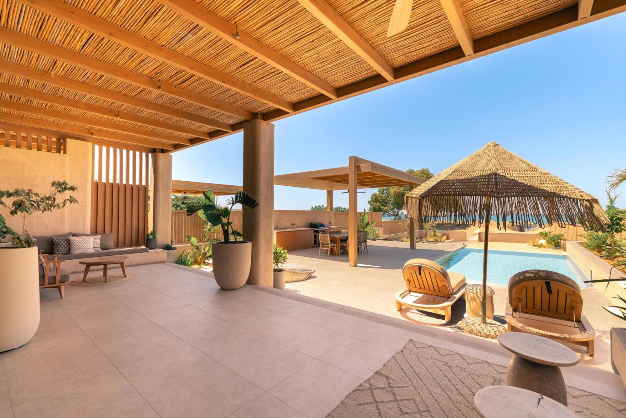Cicada Villa Sea Front Private Pool Indoor Jacuzzi Gym