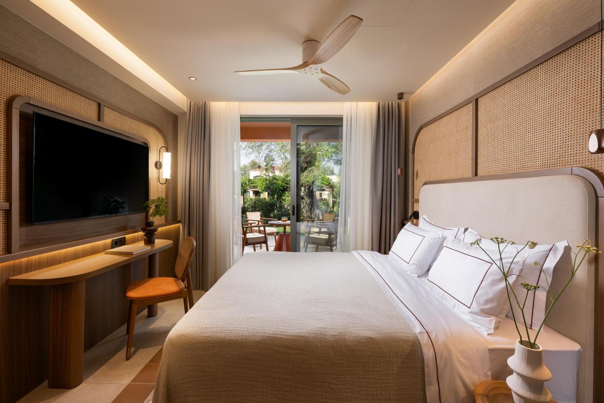 Deluxe Family Suite