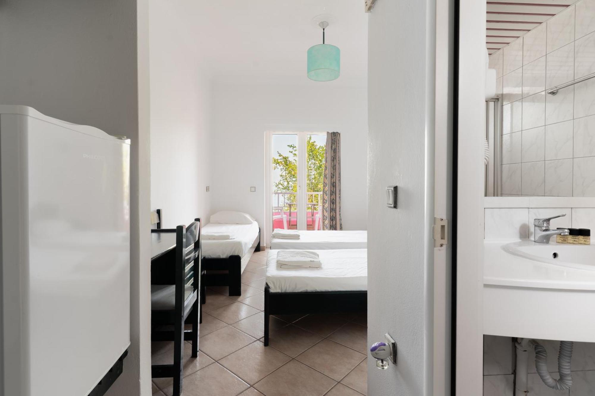 Deluxe Triple Room Sea View