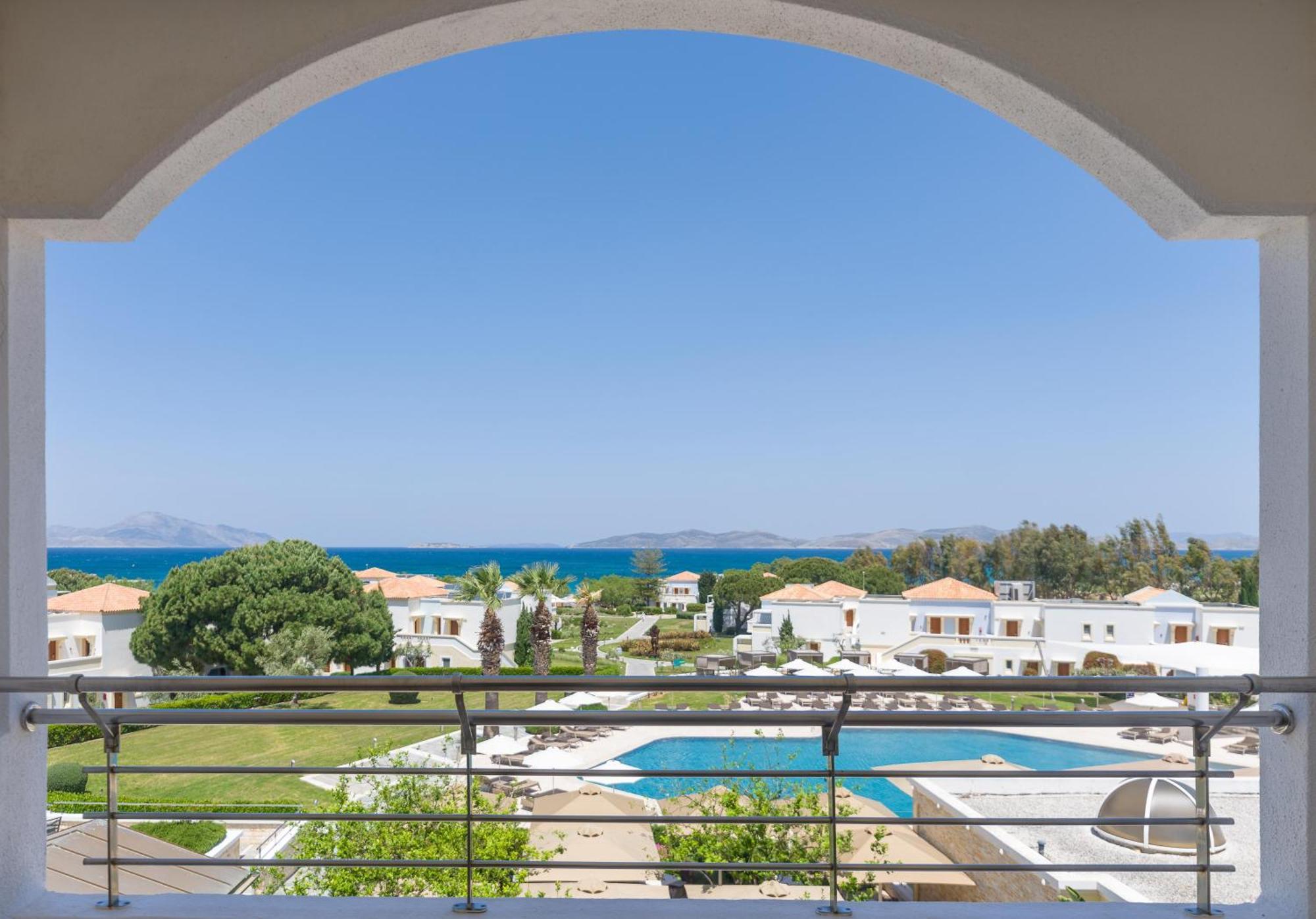 Standard Twin Room Sea View