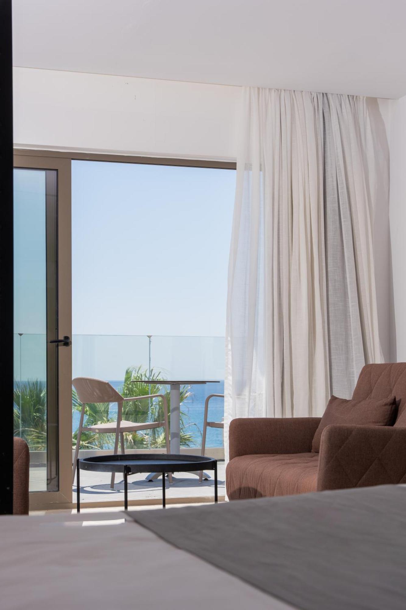 Double Panoramic Sea view