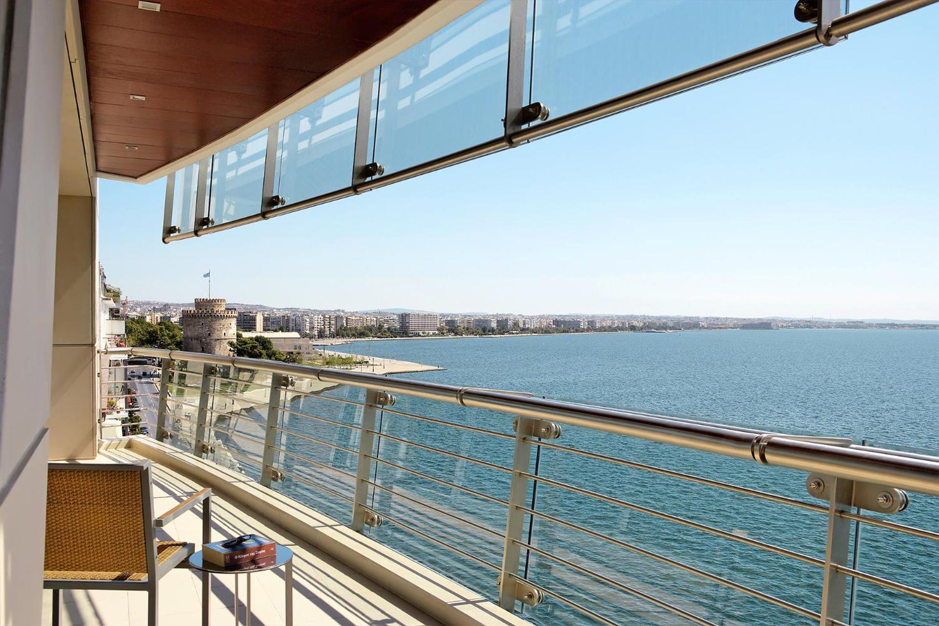Deluxe Junior Suite Front Sea View