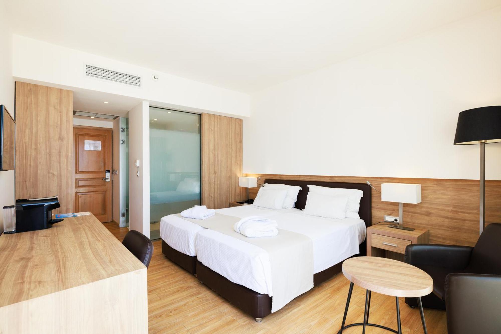 Double Room Mountain View