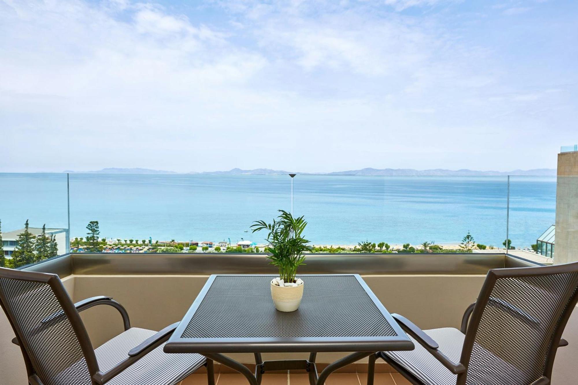 Panoramic Room Guest room 1 King Sea view Balcony