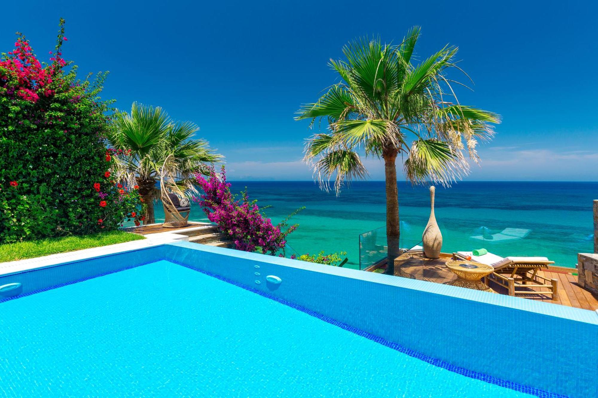 Two-Bedroom Villa Private Pool Private Beach Area