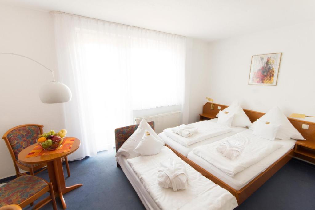 Double or Twin Room Sea View
