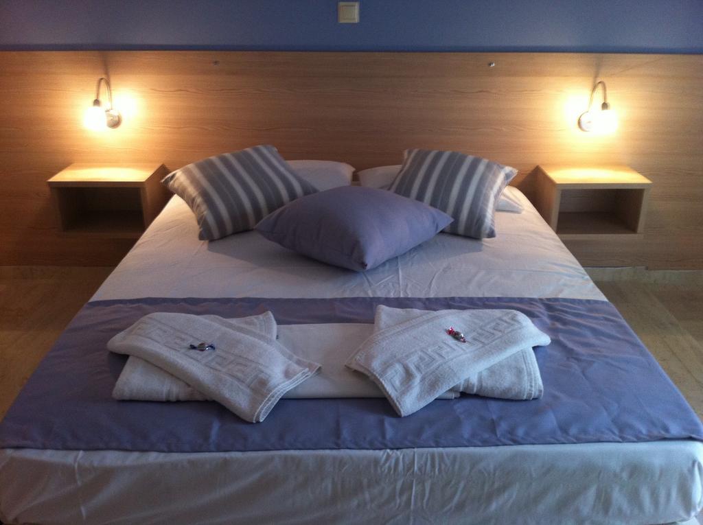 Standard Double or Twin Room Garden View