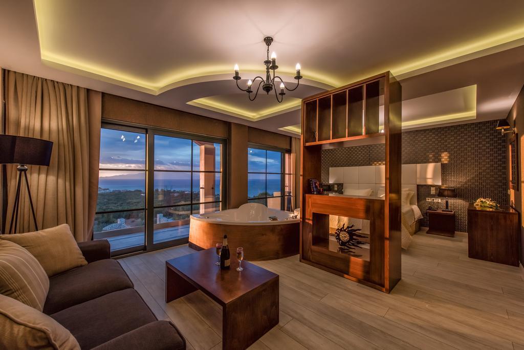 Elegance Suite Panoramic Sea View