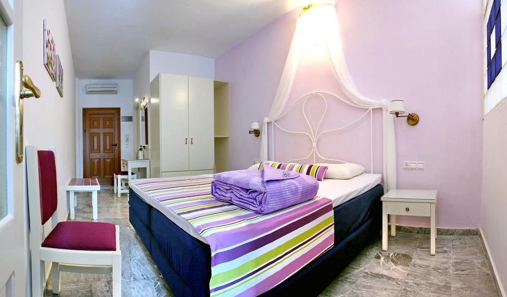 Superior One-Bedroom Apartment