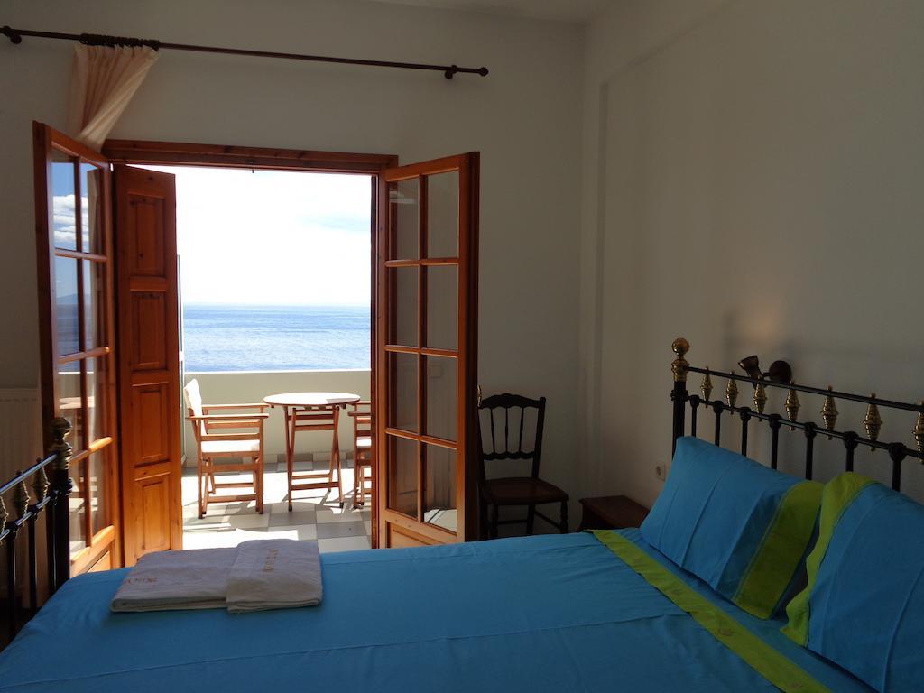 Double or Twin Room Sea View