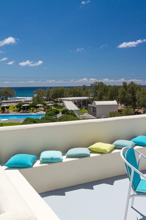 Executive Suite with Sea View and Outdoor Jacuzzi