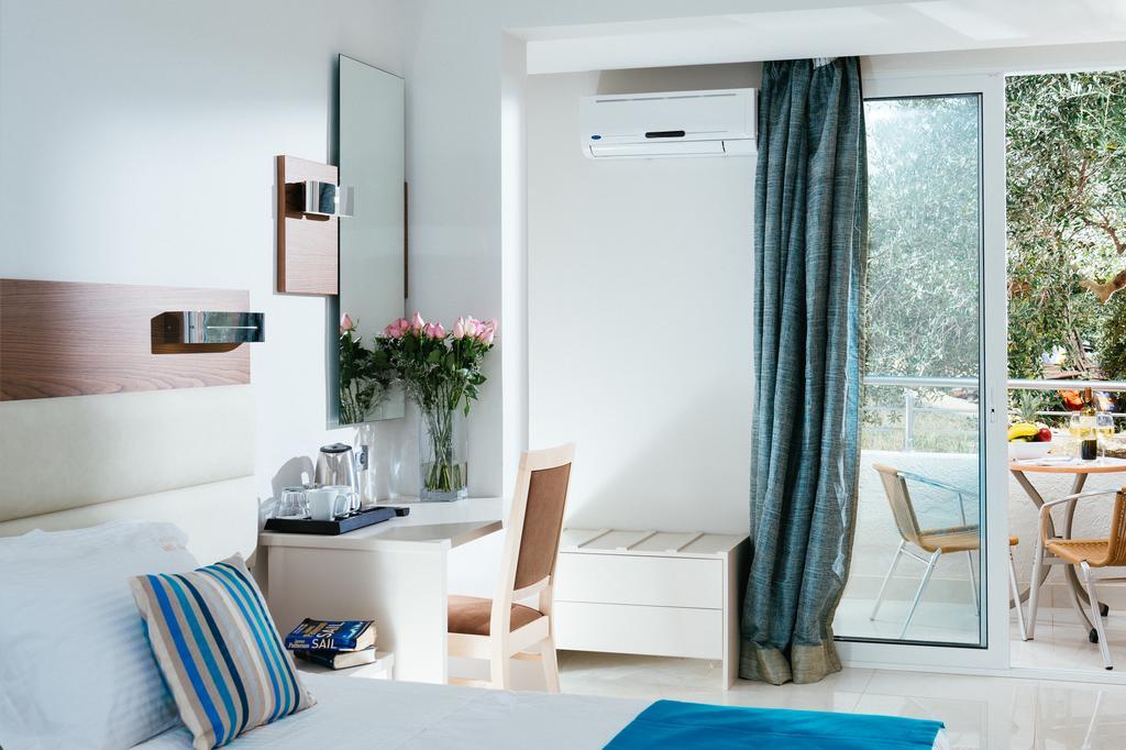 Double or Twin Room Garden View or Mountain View