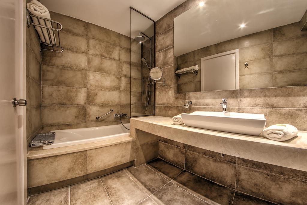 Superior Double or Twin Room Garden View