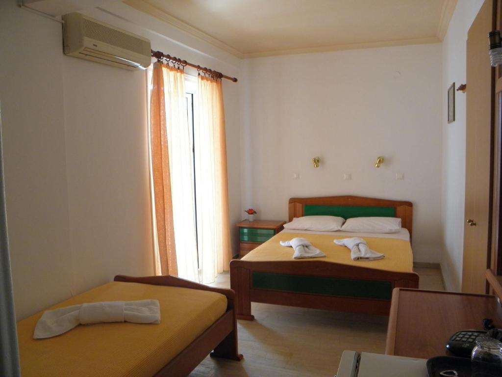 Double or Twin Room Partial Sea View