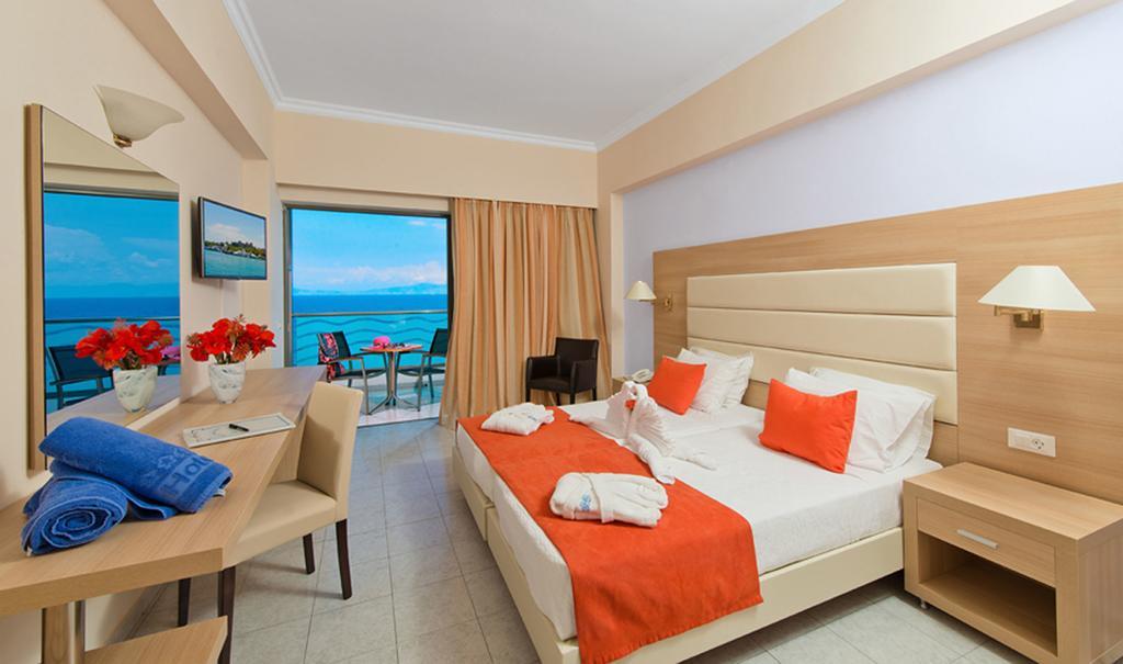 Twin Room Sea View