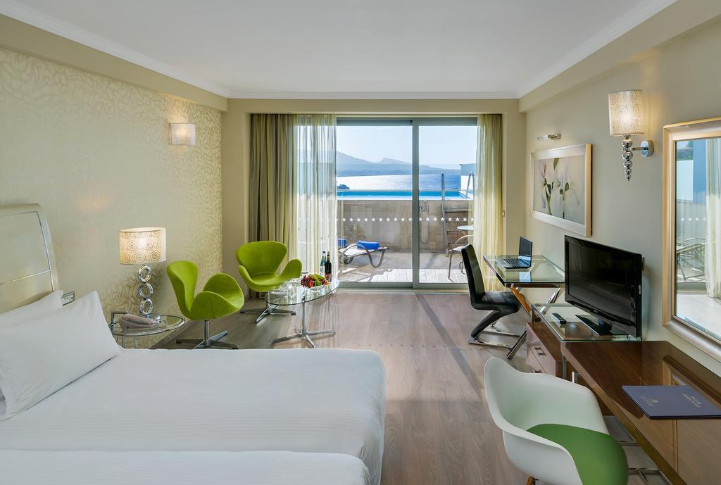 Deluxe Room Sea View Personal Pool 2