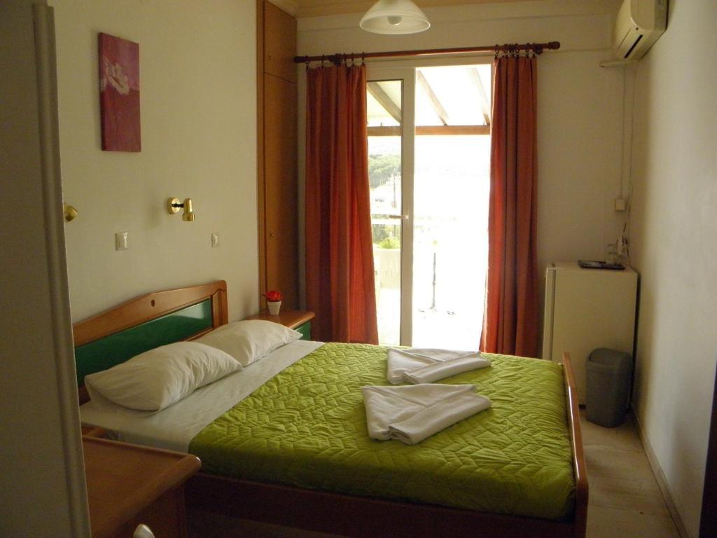 Double or Twin Room Partial Sea View