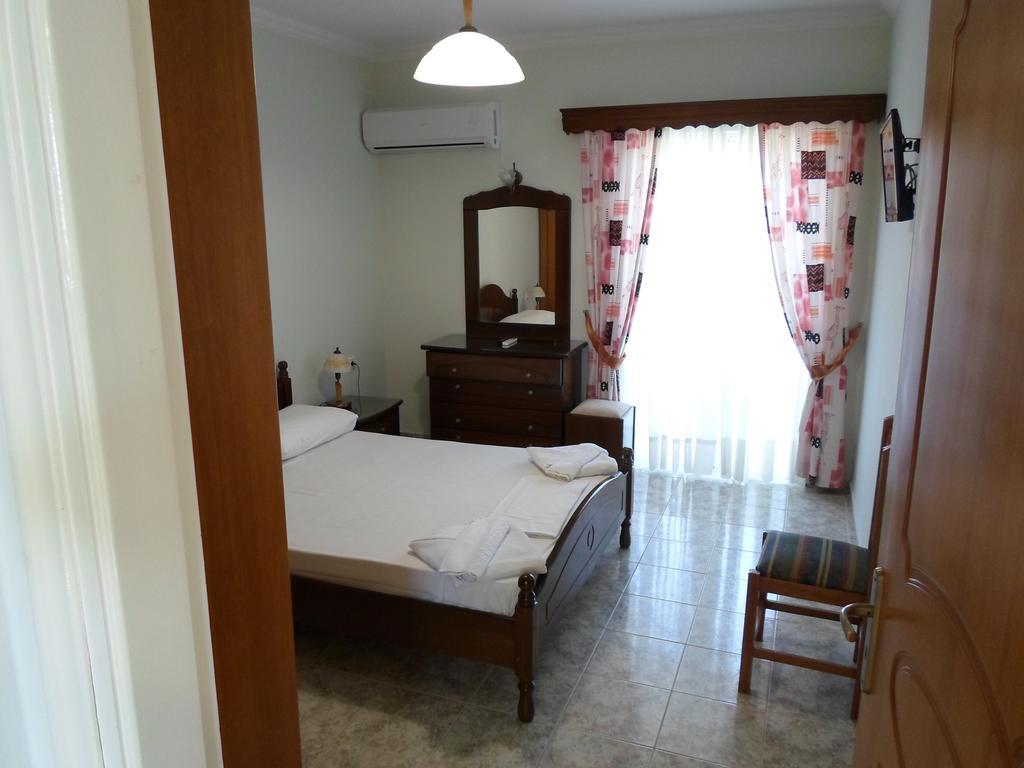 Classic Quadruple Room,339151591:JPEG