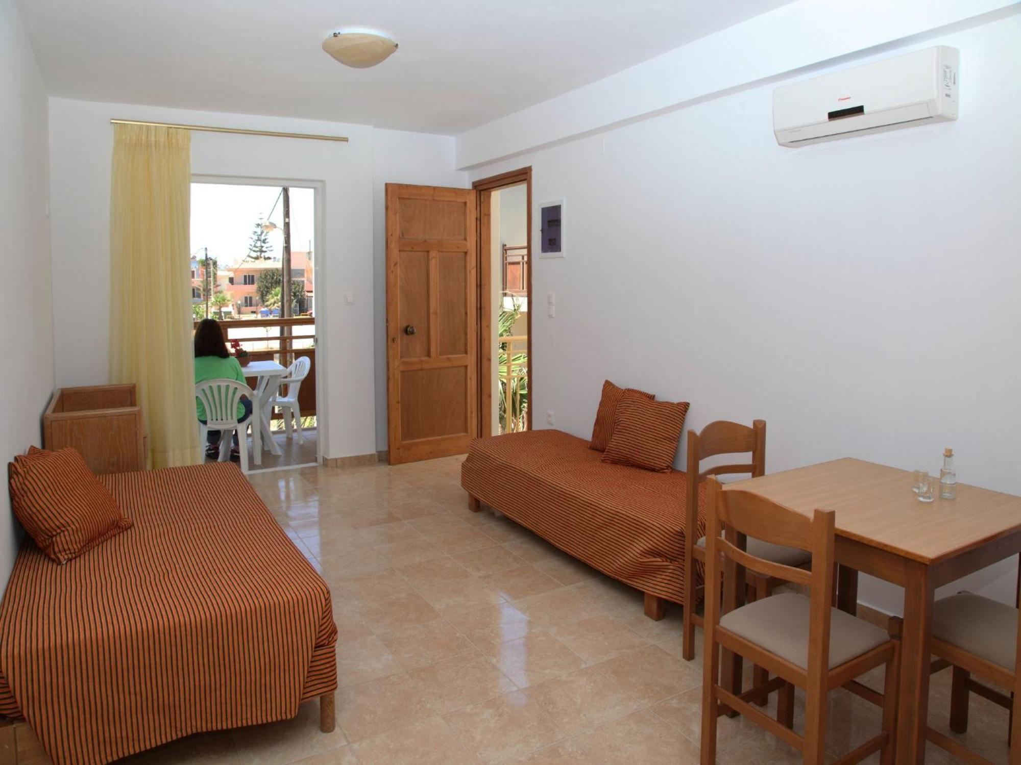 One-Bedroom Apartment Side Sea View
