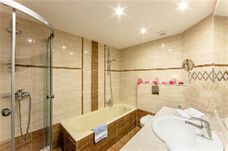 Triple Room,324631546:JPEG