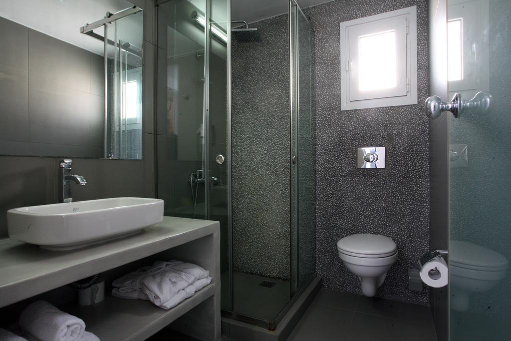 Honeymoon Room with Hot Tub