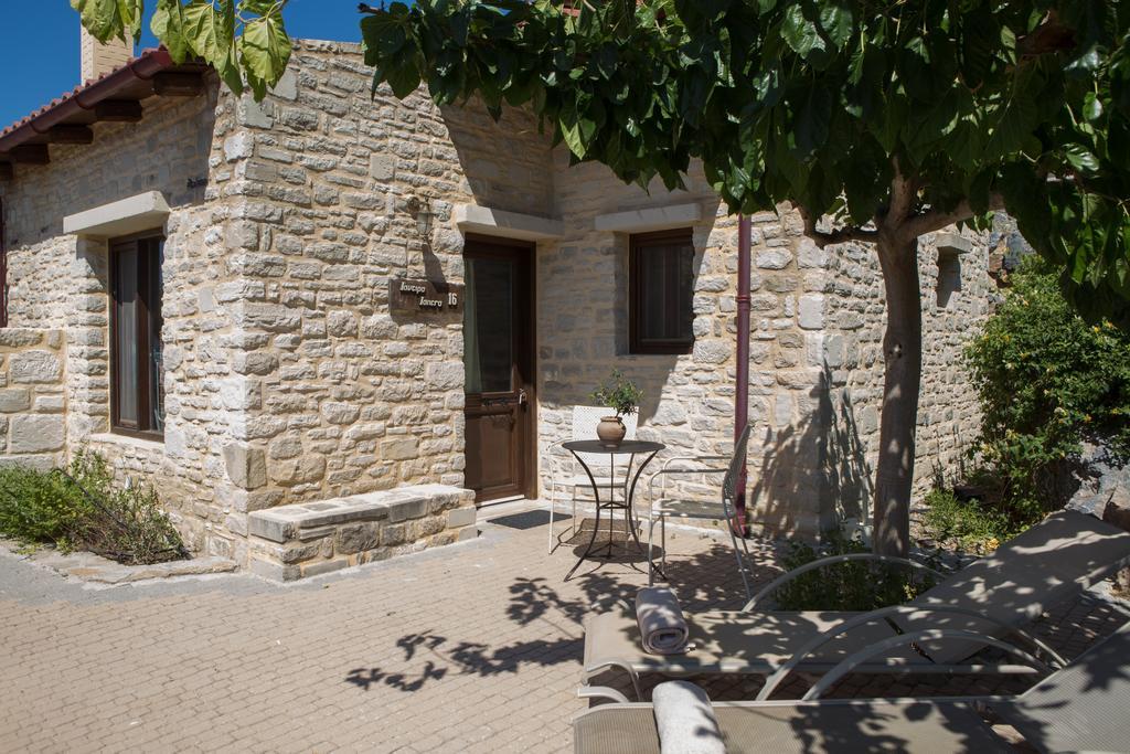 Stone Cottage Hydro Massage