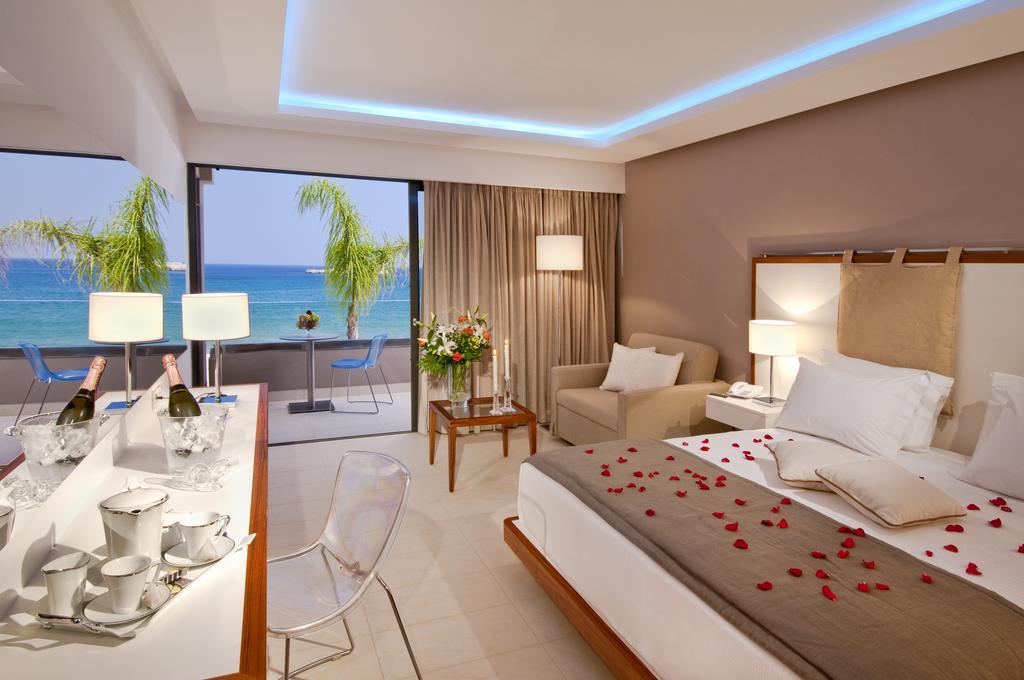 Superior Double or Twin Room Sea View