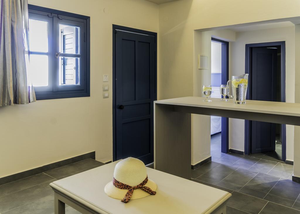 One Bedroom Suite Garden or Land View