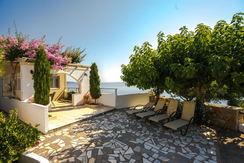 Bungalow with Sea View
