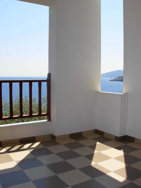 Double or Twin Room Sea View