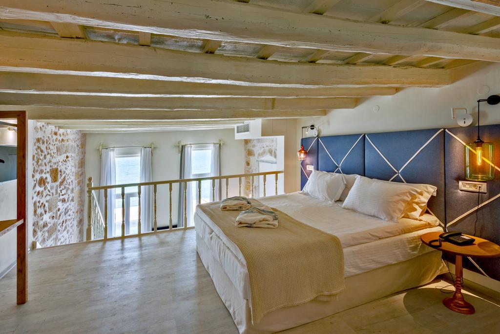 Executive Suite Sea View Split Level