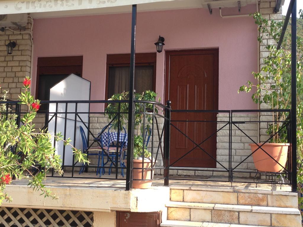 Triple Room Terrace