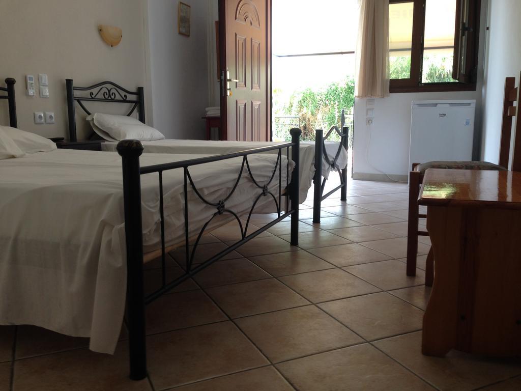 Triple Room Terrace