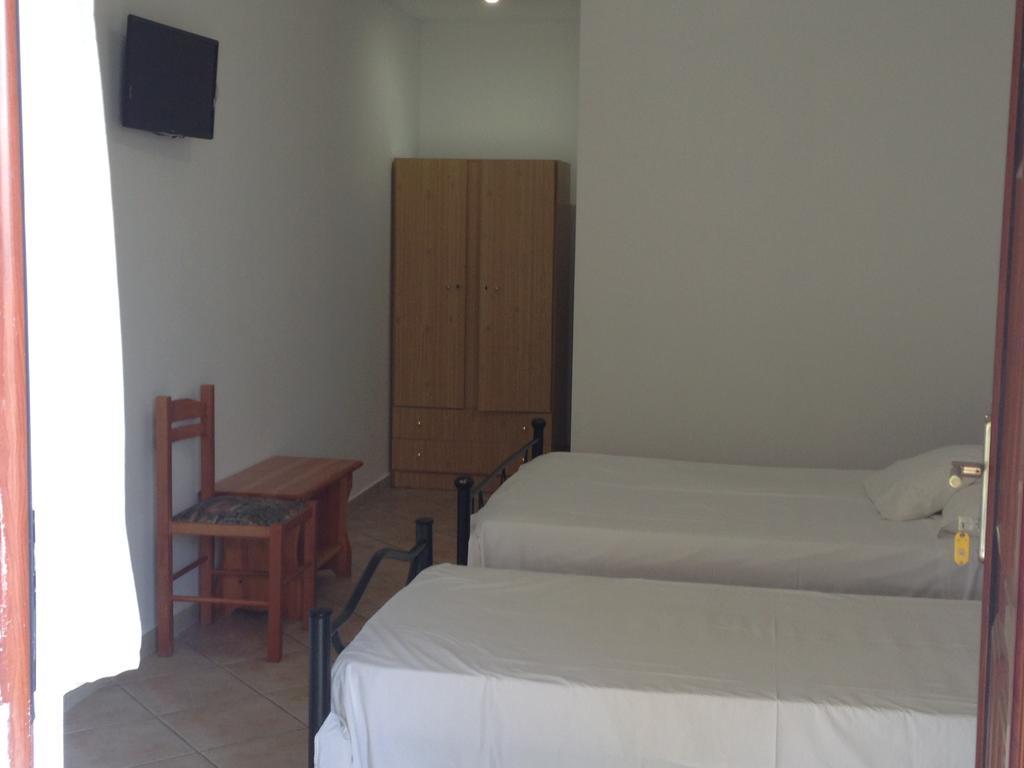 Triple Room Terrace