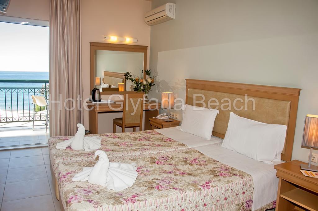 Double or Twin Room Sea View