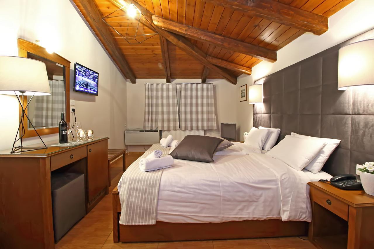 Superior Twin Room Street View
