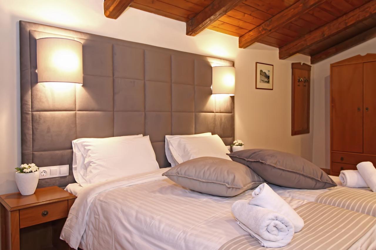 Superior Twin Room Street View
