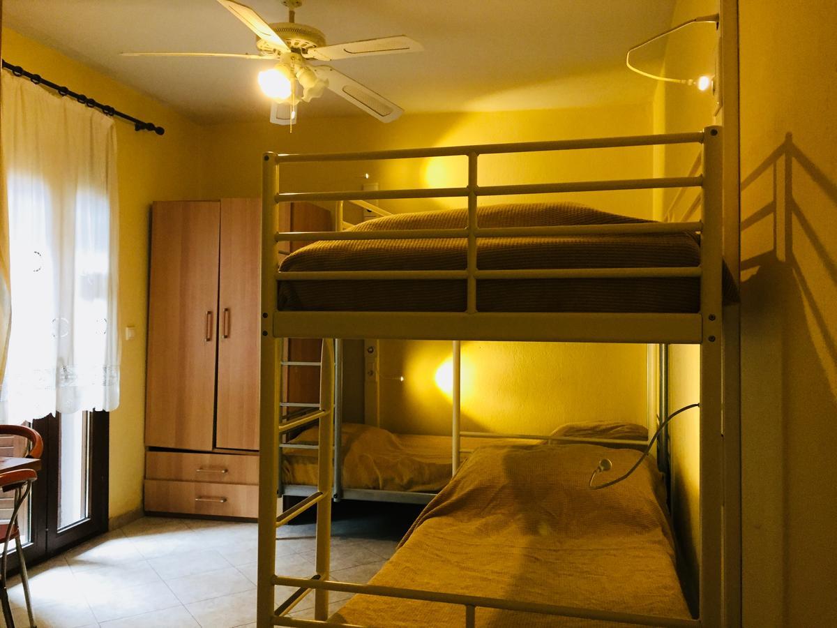 Bed 4-Bed Female Dormitory Room