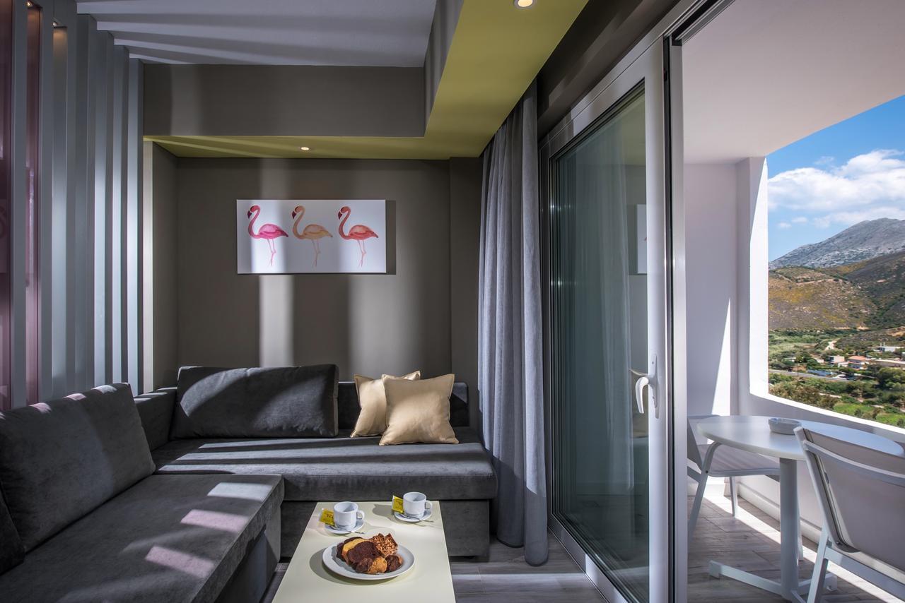 Flamingo Room