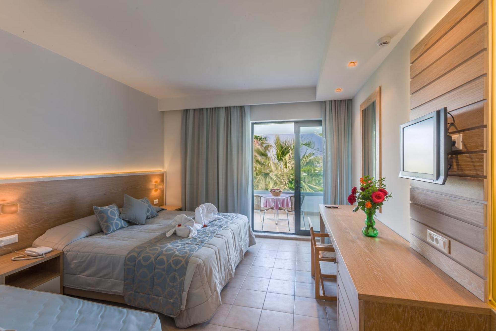 Standard Twin Room Main Building